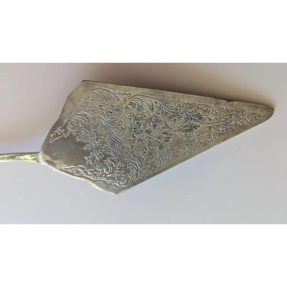 Vintage Silver Plated Etched Floral Cake Pie Server Serrated Edge 10.75 Inch